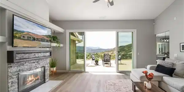 23164 Vista Ramona
