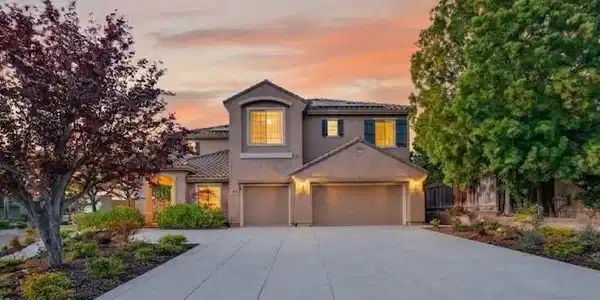 6039 La Spezia Place