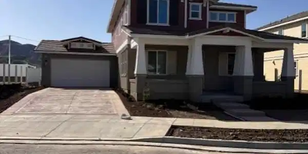 482 Wisteria Street