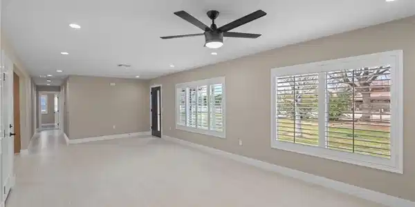 15591 El Centro