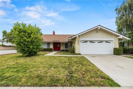 25198 Avenida Ignacio