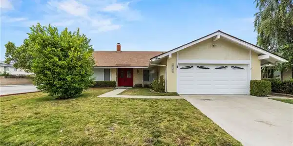 25198 Avenida Ignacio