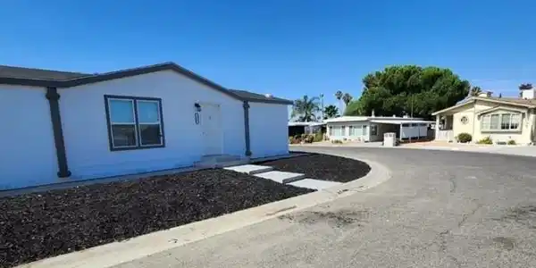 250 San Carlos