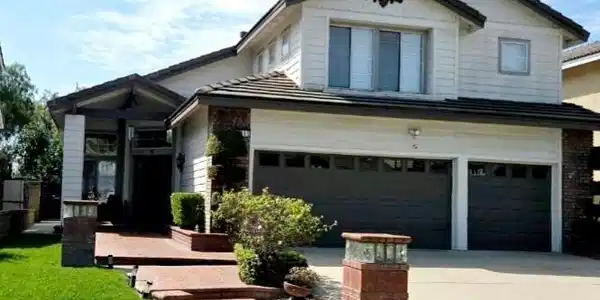 2395 Valley View