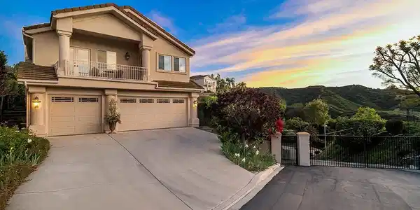 22420 Pinewood Court