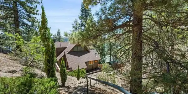 363 Pine Hill
