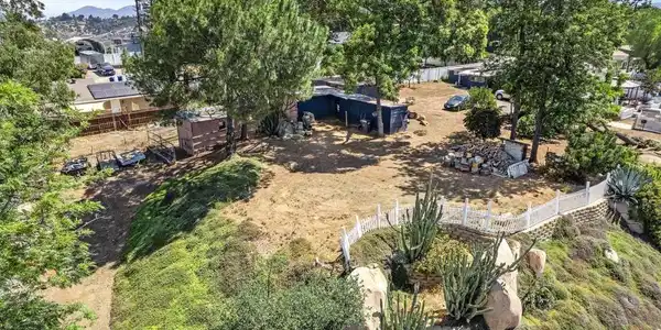 345 Lento Lane