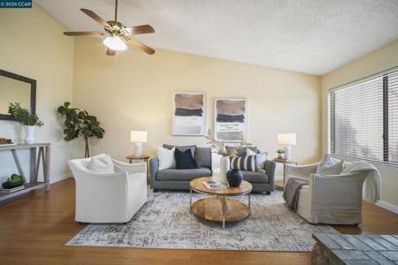 1487 1487 Ashwood Drive