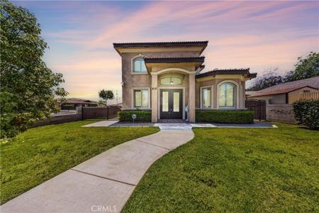 418 El Monte