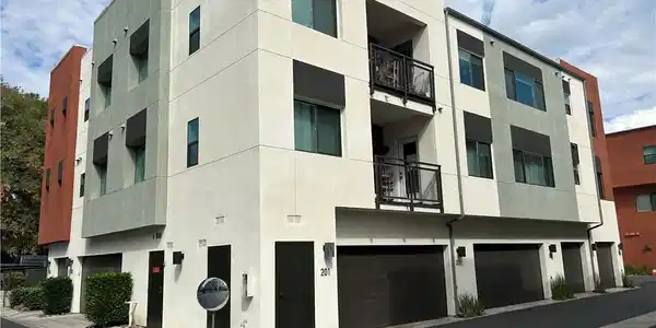 400 W Central