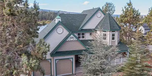 42425 Bear Loop
