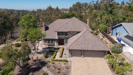 10304 Spruce Grove