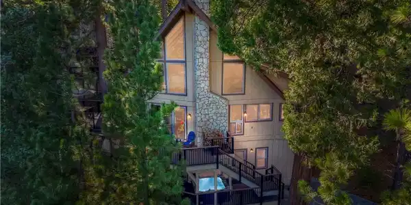 26621 Thunderbird Drive