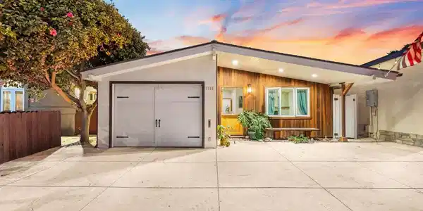 1136 Cornwall Lane