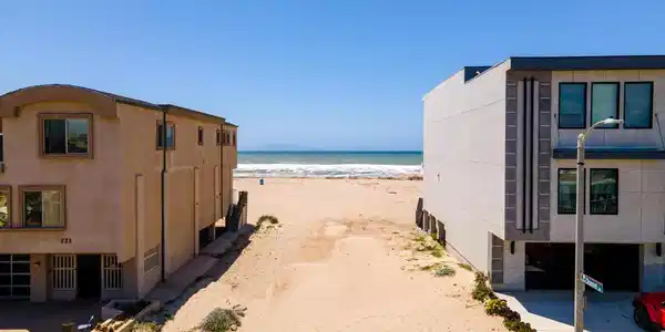 711 Mandalay Beach Road