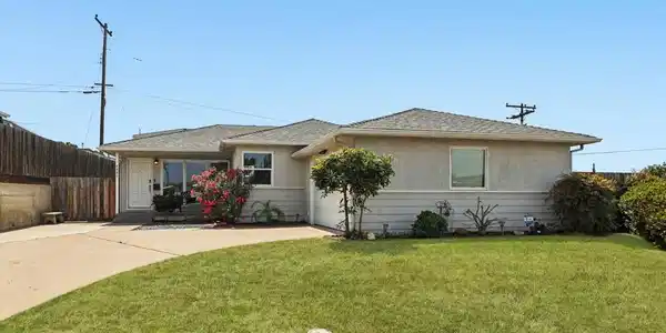 4901 Greenbrier