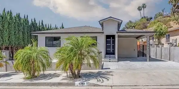8369 Vine Valley