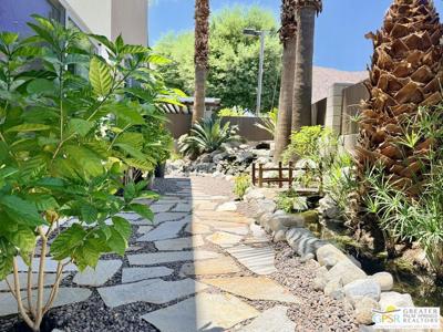 588 E San Lorenzo Road