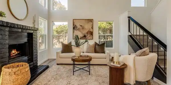1260 Laguna Lane