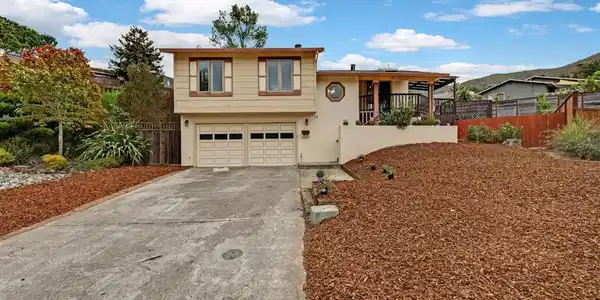 19 Elk Court