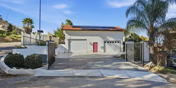 11656 Green Ln