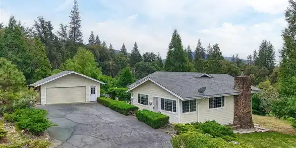 5672 Pautzke Court