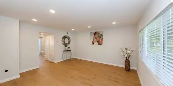 918 Huntington Dr