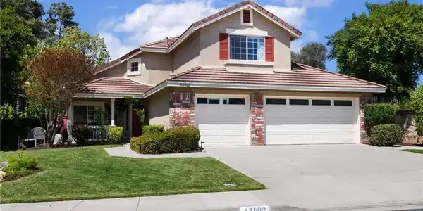 43502 Calle Carabana
