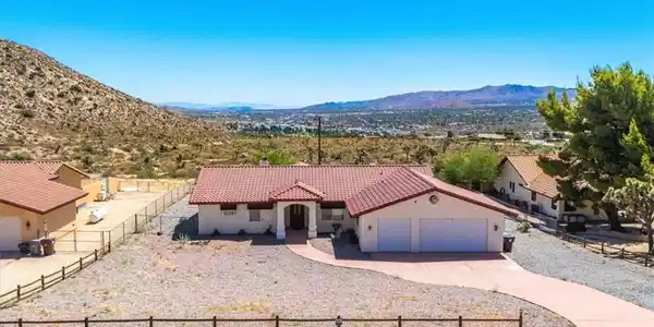 7495 Canyon Drive