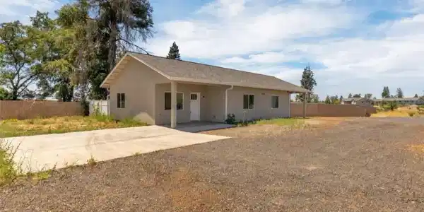 5522 Clark