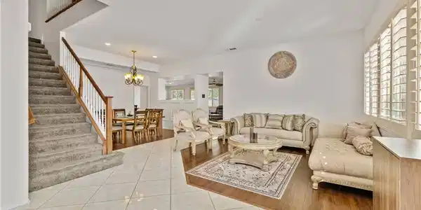 26550 Bonita Heights
