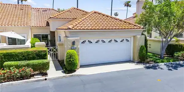21618 Paseo Palmetto