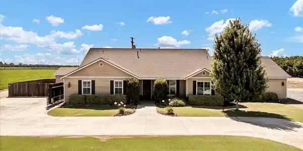 28020 Road 148