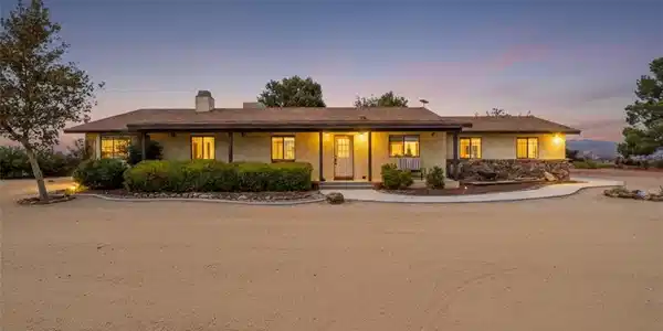 3823 45th Street W
