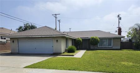 1162 N Cypress Avenue