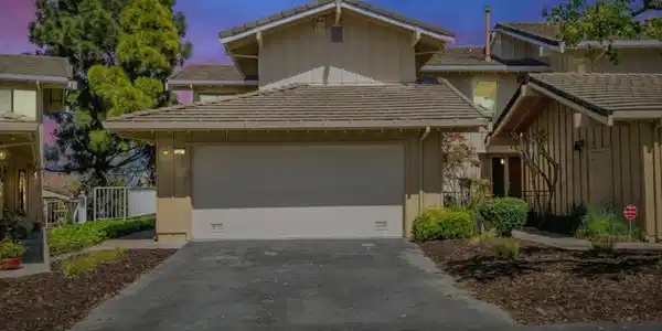 21 Calypso Lane