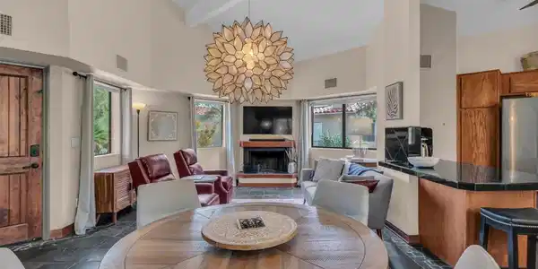 1620 Las Casitas Dr