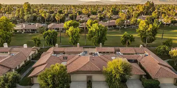 320 S Sierra Madre