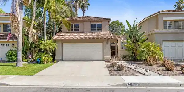 24572 Via Del Oro
