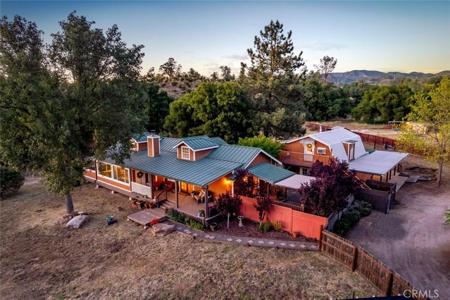 1350 Parkhill