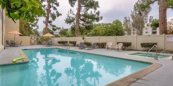 11138 Aqua Vista Street