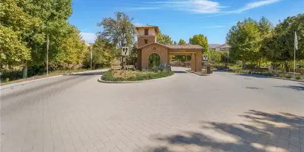 11085 Canyon Circle