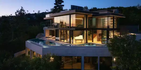 9126 Cordell Drive