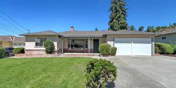 4135 Golf Drive