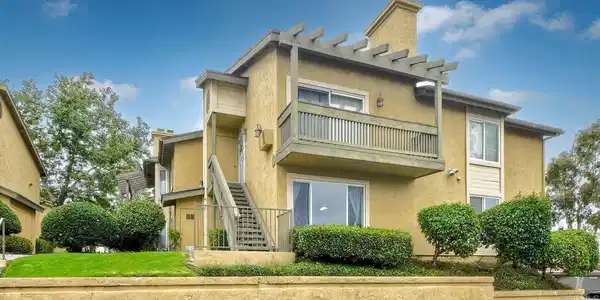145 W El Norte Pkwy