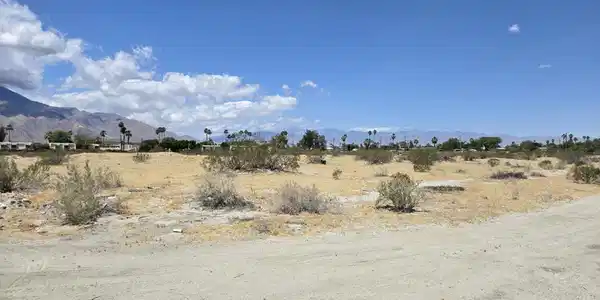 10 Agua Caliente Trail