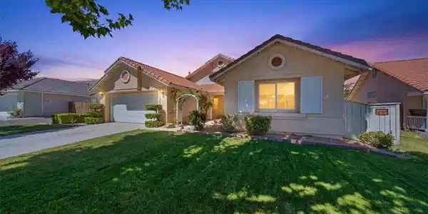 15636 Amber Pointe