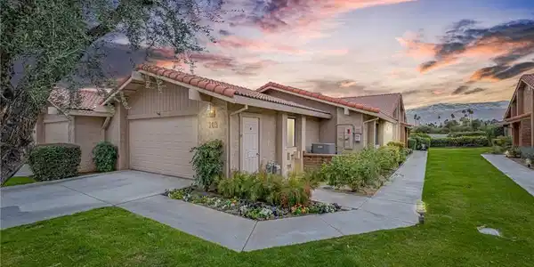 103 Camino Arroyo S