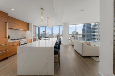 888 W E Street