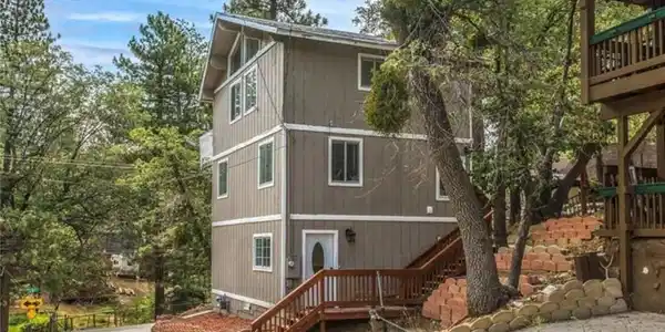 2294 Deep Creek Dr.